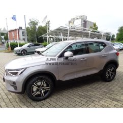 VOLVO XC40 B3 Mild hybrid Benzin Core B3 163LE