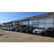 Volvo XC40 B3 Mild hybrid Benzin Plus Dark 