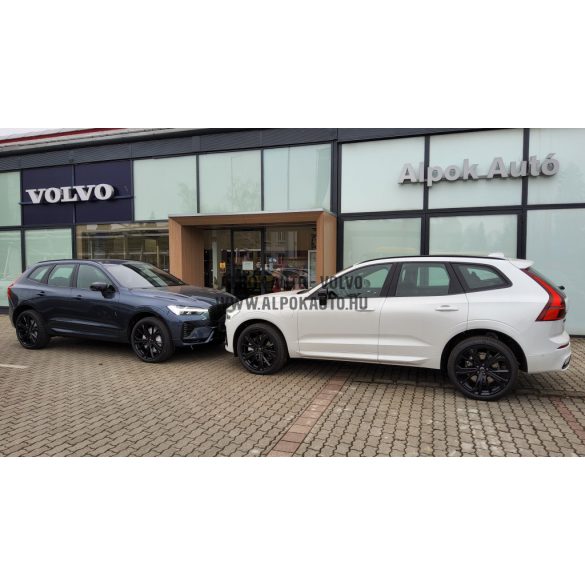 XC60 Black Edition T6 AWD Plug-in hybrid Elektromos/Benzines Plus