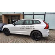 XC60 Black Edition T6 AWD Plug-in hybrid Elektromos/Benzines Plus