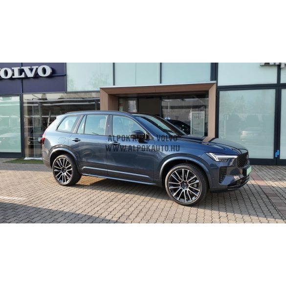 XC90 Black Edition T8 AWD Plug-in hybrid Elektromos/Benzines Ultra 7 Ülés