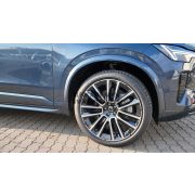 XC90 Black Edition T8 AWD Plug-in hybrid Elektromos/Benzines Ultra 7 Ülés