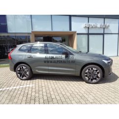 XC60 B5 AWD Mild hybrid Benzinmotoros modellek Ultra Dark