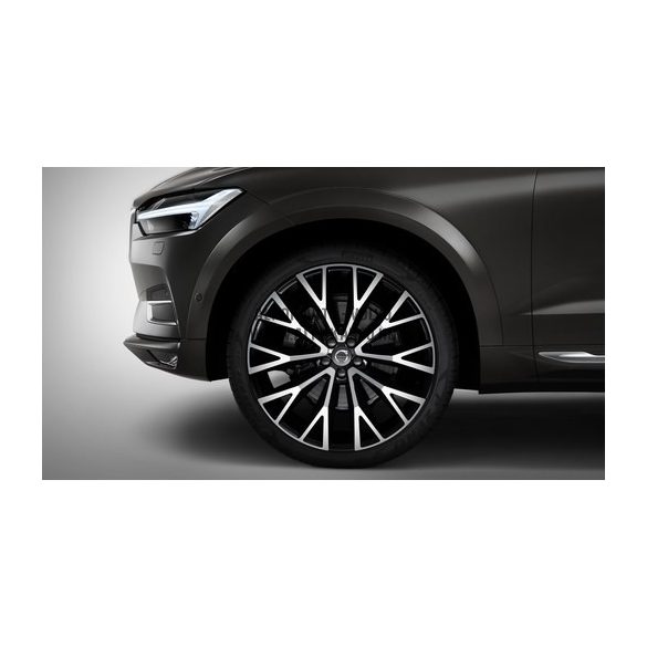 XC60 II - 22" Open Spoke Black Diamond Cut - Komplett nyári kerék szett - Pirelli