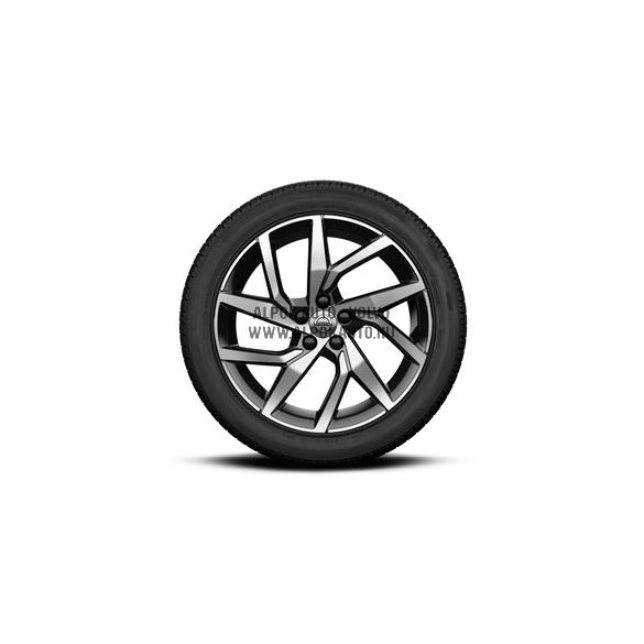 V60 II - 18" Spoke Black Diamond Cut - Komplett téli kerék szett - Michelin