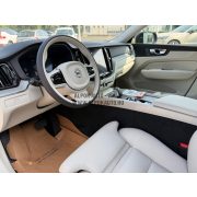 Volvo XC60 B5 AWD Plus Dark 