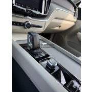 Volvo XC60 B5 AWD Plus Dark 